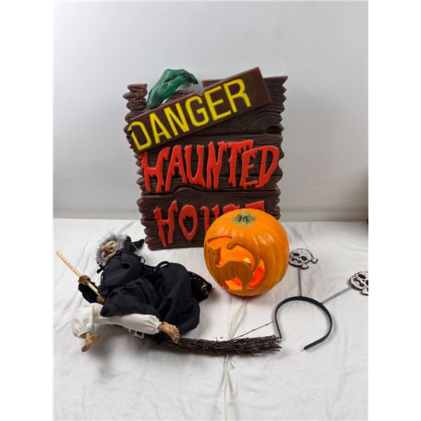 Halloween Decor