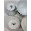 Image 6 : Kitchen Dishes and Servingware