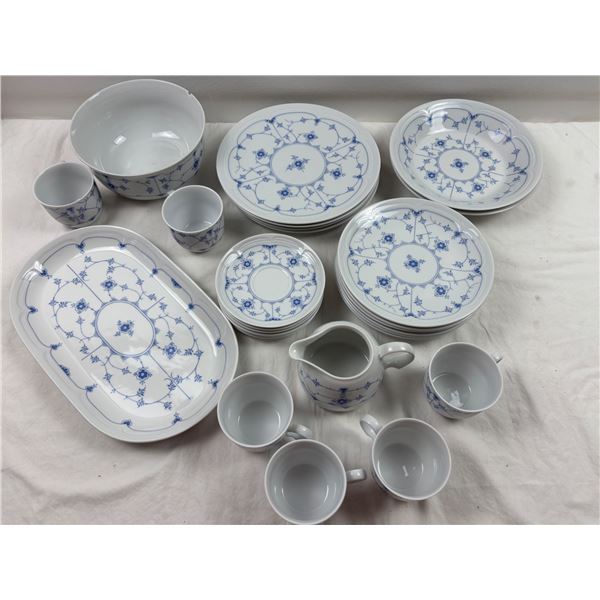 Kahla Dish Set