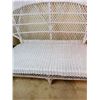 Image 3 : Wicker Loveseat