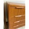 Image 6 : Mid-Century Modern Dresser
