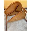 Image 4 : Mid-Century Modern Side Table