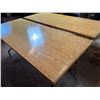 Image 1 : 6' Folding Tables