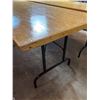 Image 2 : 6' Folding Tables