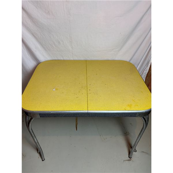 Metal Retro Dining Table