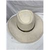 Image 6 : Variety of Cowboy Hats