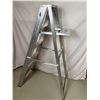 Image 3 : 5' Folding Ladder
