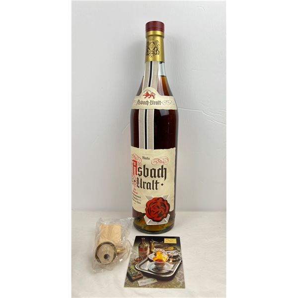 Asbach Uralt 3-Litre-Flasche