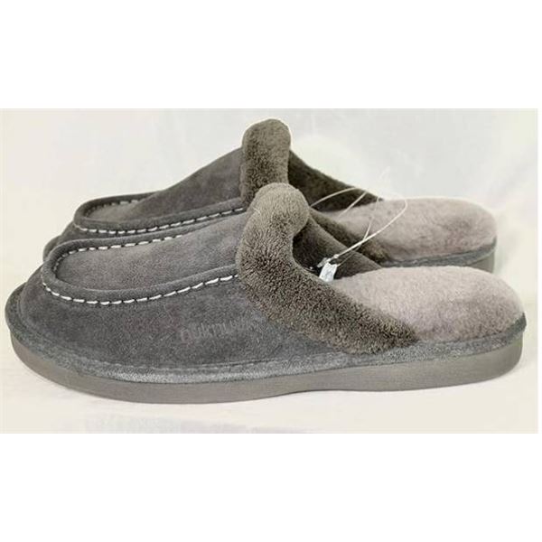 Nuknuuk Men’s Slippers with Sheepskin Insoles, Size 9