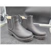 Image 2 : Tretorn Women’s Black Rubber Boots Size 8 With Fur Lining