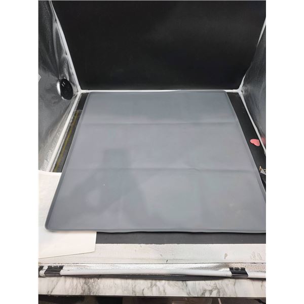 27×27-Inch Flexible Silicone Sheet for Various Applications