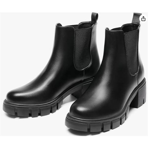 Dream Pairs Black Chelsea Boots with Lug Sole, Size 5