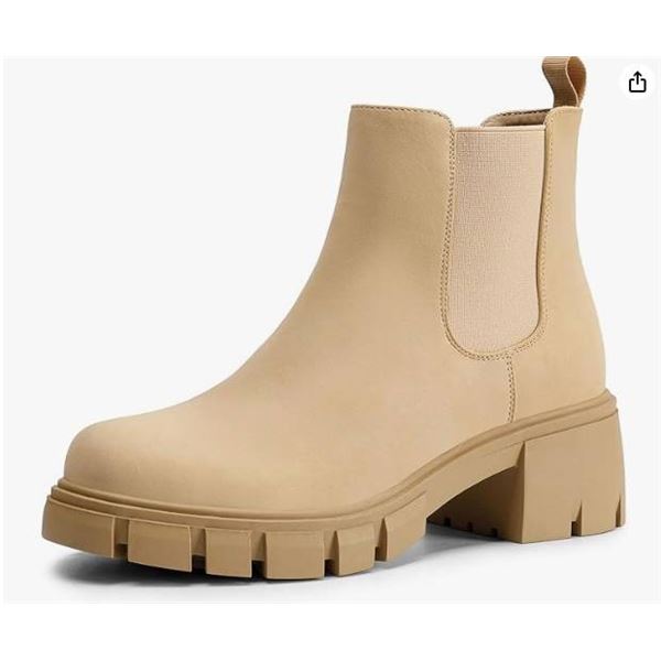 Dream Pairs Chunky Lug Sole Ankle Boots in Beige