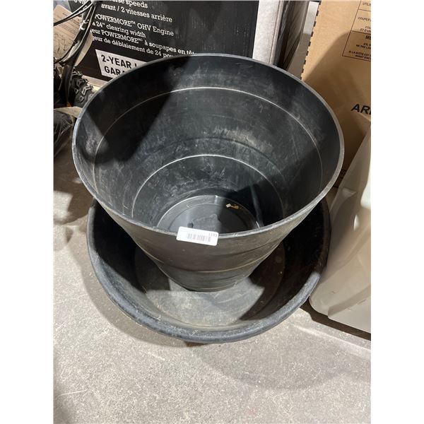 Lot of Feed Bin (26″W x 10″T) And Planter Pot (22″W x 20″T)