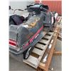 Image 2 : Yamaha Phazer Snowmobile with Odometer Display, Black and Red