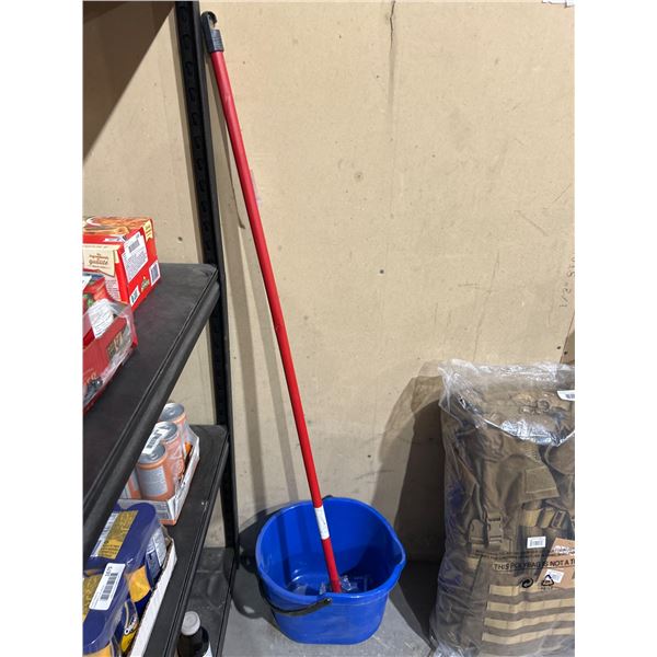 Globe Commercial Products Wash Bucket and Mop