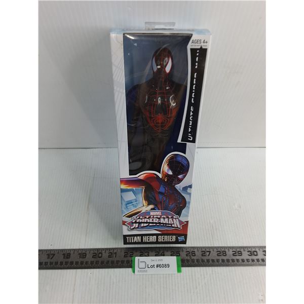 NIB Hasbro Marvel "Ultimate Spider-Man" Action Figure
