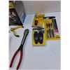 Image 3 : Tool Lot: Wire Cutter Pilers, Molly Bolt Set, Locking Pilers, Flashlight, Misc