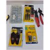 Image 3 : Tool Lot: Snap Ring Pliers, Clips, Molly Bolt Set, Misc