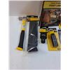 Image 4 : Tool Lot: Flashlight, Hammer, Zip Ties, Sockets, Misc