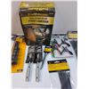 Image 3 : Tool Lot: Sockets, Flashlight, Zip Ties, Misc