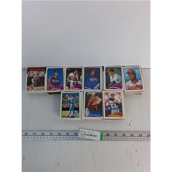 Topps Baseball Cards With Various Teams- Cannot Authenticate
