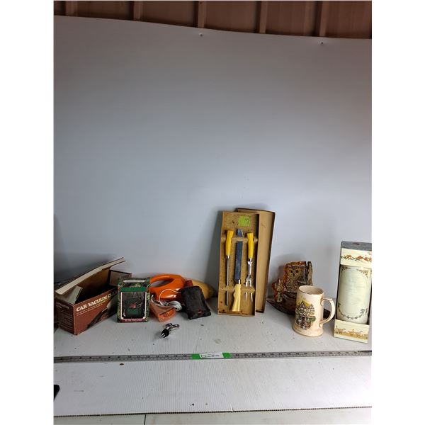 Car Vacuum Cleaner, Christmas Collection Decoration, Mug, Baby Keepsake Capsule, Misc