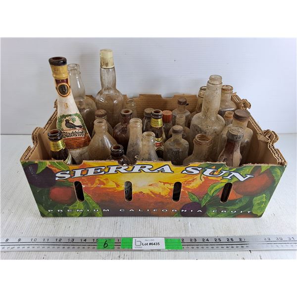 Vintage Bottles - Blackbird, Miller & Molson Canada - Pickup Only