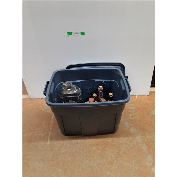 *Various Vintage Bottles, Rubbermaid Plastic Storage Tote with Lid 23" x 15" x 16", Cannot Ship