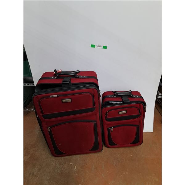 (2) Ciao Suitcases 28" x 18" x 12" & 21" x 14" x 7", Pickup Only
