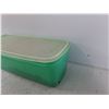 Image 5 : Canadian 1 Cent Coins, Tupperware Container with Lid 14" x 6" x 5"