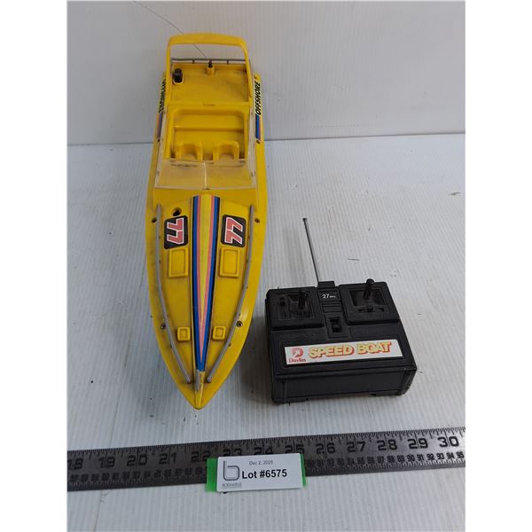 Cayman Offshore Remote Control Speed Boat w/Controller - Untested, As is