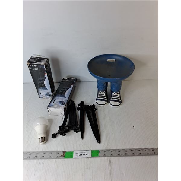 Plastic Fooded Candy Dish 7.25" Tall, Inflatable Stakes, 15W LED Bulb- Untested