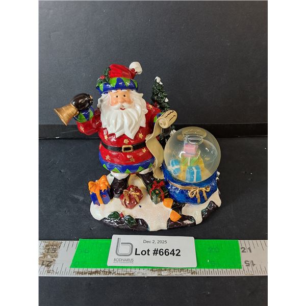 Santa Claus Snowglobe 4.5"