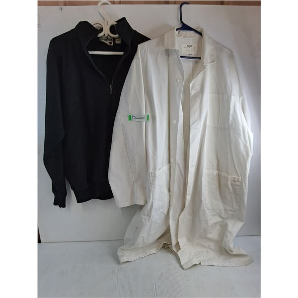 * XL Lab Coat & XL Mountain Gear Fleece Pullover