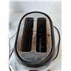 Image 2 : Black & Decker Toaster & T-fal Iron- Both Power On