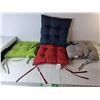Image 1 : (4) Seat Cushions