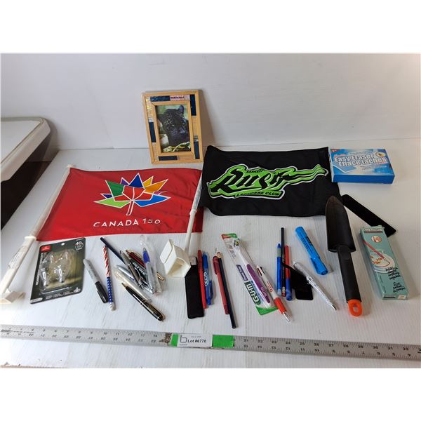 Framed Black Panther Photo 8.5" x 6.75", Canada & Saskatchewan Rush Vehicle Flags, Pens, Misc.