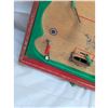 Image 3 : VINTAGE TABLE TOP HOCKEY GAME by MUNRO
