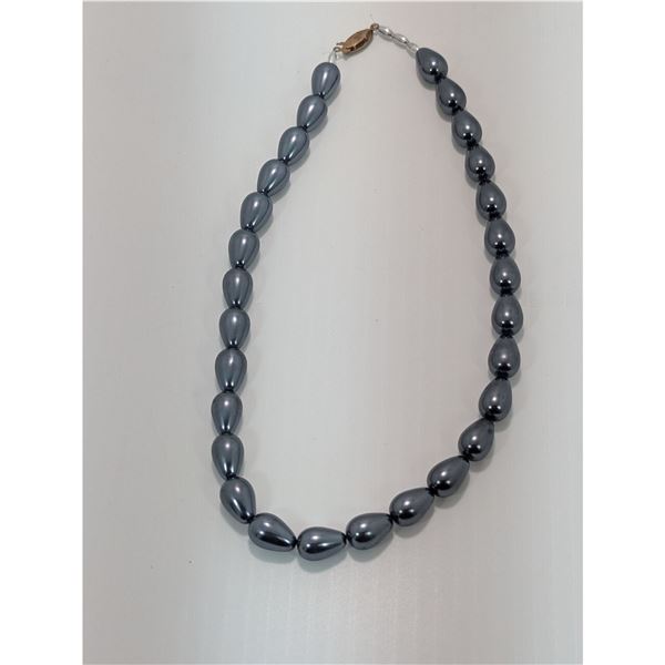 HEMATITE 18" NECKLACE