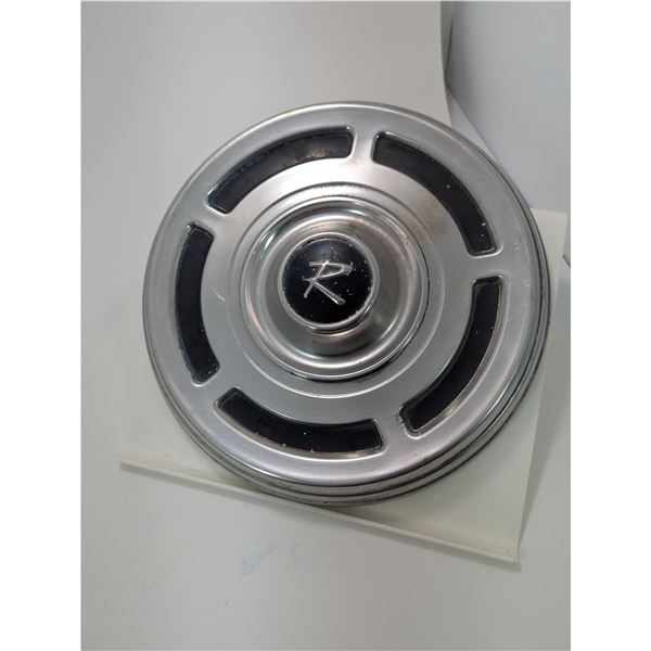 VINTAGE "DOG DISH" AMC RAMBLER HUBCAP