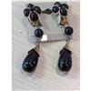 Image 1 : VINTAGE BLACK AGATE GOLD COLOURED 2.5 " CLIP-ON EARRINGS