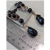 Image 2 : VINTAGE BLACK AGATE GOLD COLOURED 2.5 " CLIP-ON EARRINGS