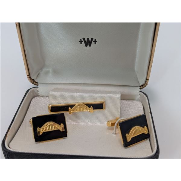 SIDNEY AUSTRALIA BRIDGE MOTIF CUFFLINKS & TIE CLIP
