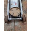 Image 4 : * Hydraulic 2.5 Ton Vehicle Jack - Tested - 50" High x 23" Length - Pickup Only