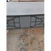 Image 6 : * 8' x 2.5' Fold-Up Table - Pickup Only