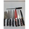 Image 2 : (8) Chef's Knives/Bread Knives, Sharpener