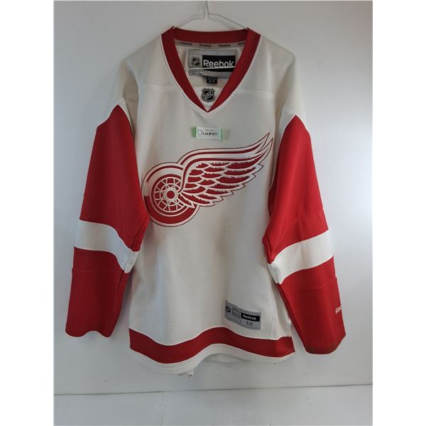 * Reebok Medium Size NHL Detroit Red Wings Jersey