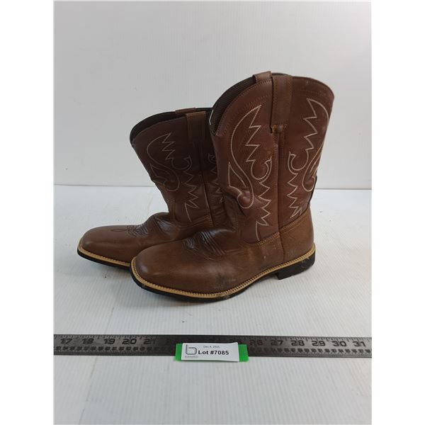 Leather-Looking Cowboy Boots - Size 43