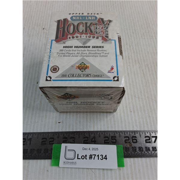Sealed Box of 200 "High Number Series" Upper Deck 1991-92 NHL Collector Cards